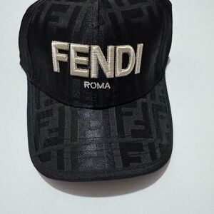 Fendi Black Logo Cap inspio